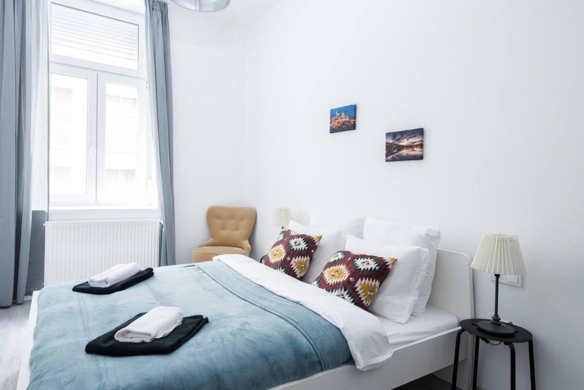 Central Brand New And Modern Apartment Будапеща Екстериор снимка