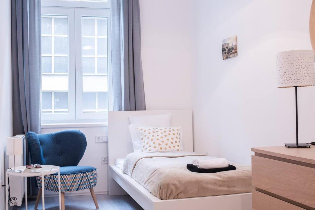 Central Brand New And Modern Apartment Будапеща Екстериор снимка