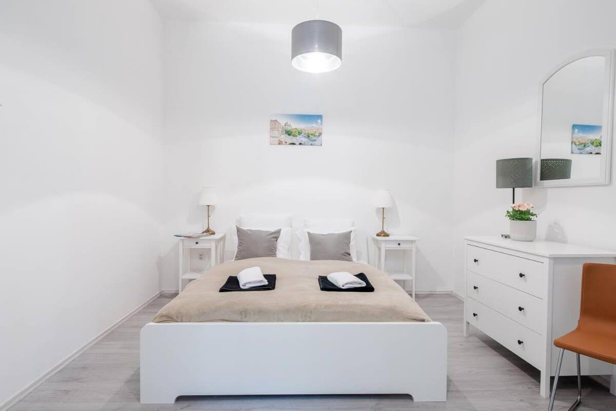 Central Brand New And Modern Apartment Будапеща Екстериор снимка
