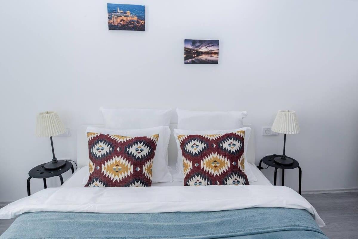 Central Brand New And Modern Apartment Будапеща Екстериор снимка